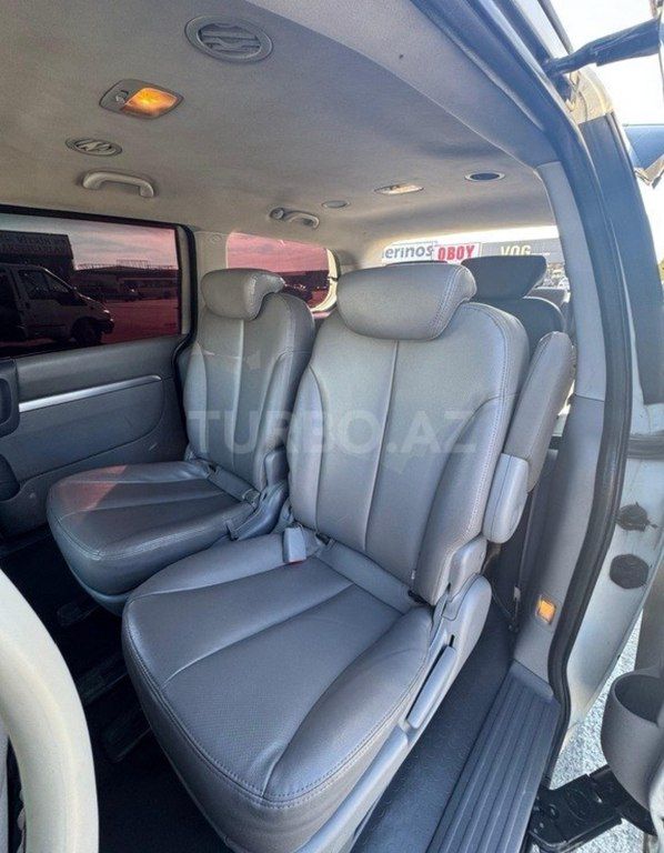 Kia Carnival, 2.2 L, 2011 il, 318 000 km — Avtomobillər, Bakı (10)