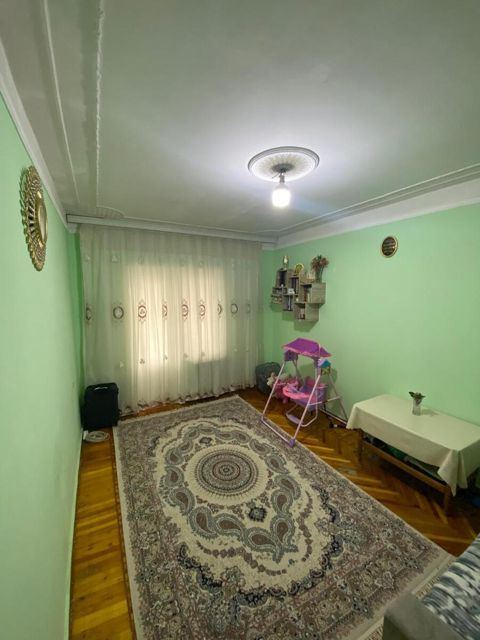 Satılır 2 otaqlı köhnə tikili 61 m² — Bakı