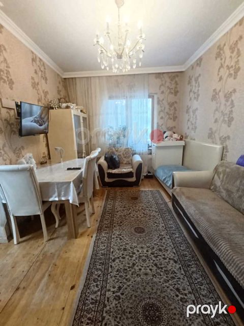 Satılır 3 otaqlı köhnə tikili 83 m²