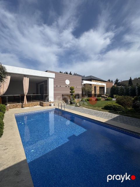 Satılır 4 otaqlı həyət evi/bağ evi 180 m² — Bakı