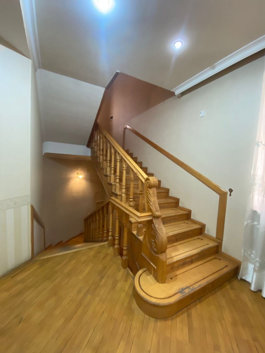 Satılır 10 otaqlı həyət evi/bağ evi 650 m² — Ev, villa, Bakı (12)