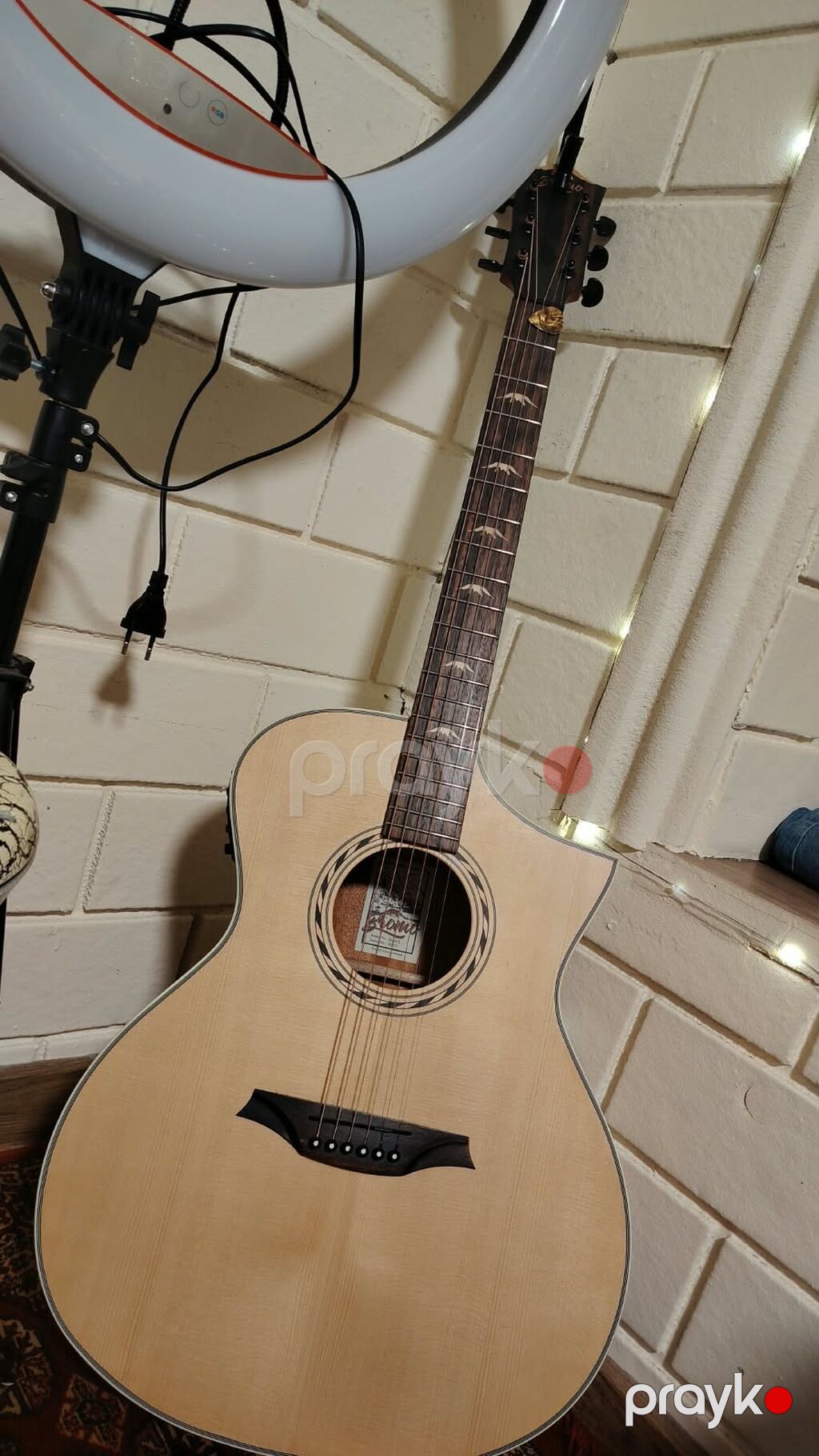 Yep yenidir bir defe bele işledilmeyib Akkustik gitara – Bromo — Gitarlar və digər simli alətlər, Bakı (2)