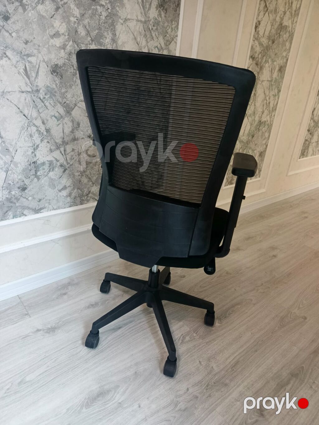 Erqonomik ofis kreslosu – qara rəng - Nəfəsalan mesh arxa dayaq — Ofis mebeli, Bakı (2)