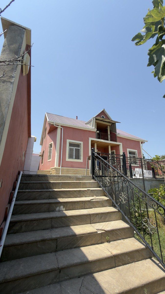 Satılır 5 otaqlı həyət evi/bağ evi 200 m² — Ev, villa, Bakı (2)