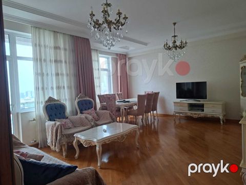 Satılır 3 otaqlı yeni tikili 125 m² — Bakı