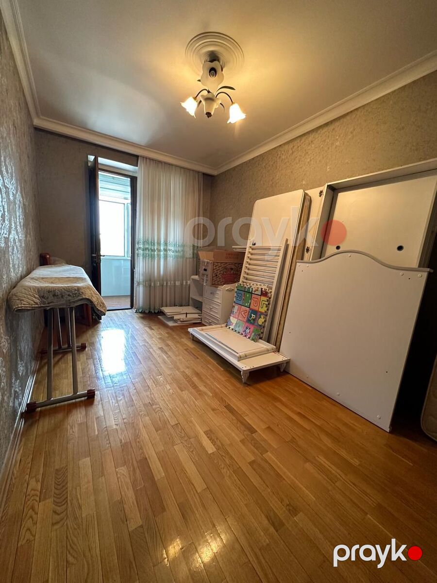 Satılır 5 otaqlı köhnə tikili 140 m² — Mənzil, Bakı (7)