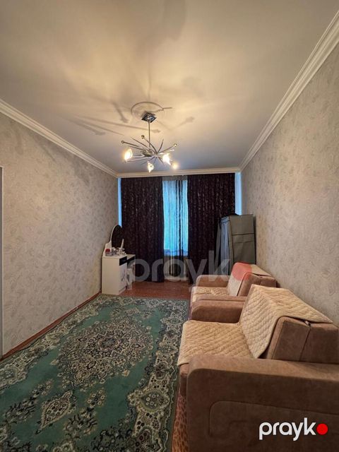Satılır 4 otaqlı köhnə tikili 90 m²