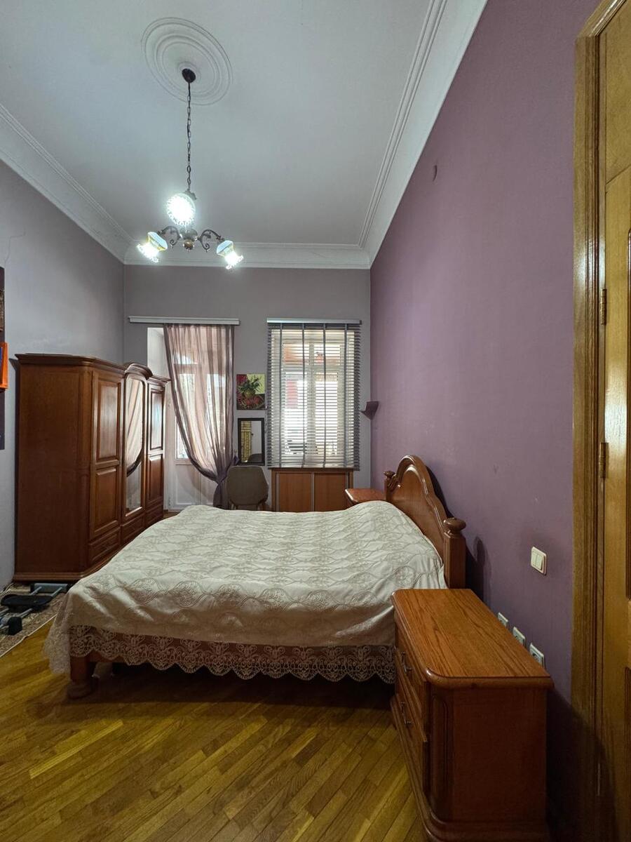 Satılır 4 otaqlı köhnə tikili 210 m² — Mənzil, Bakı (4)