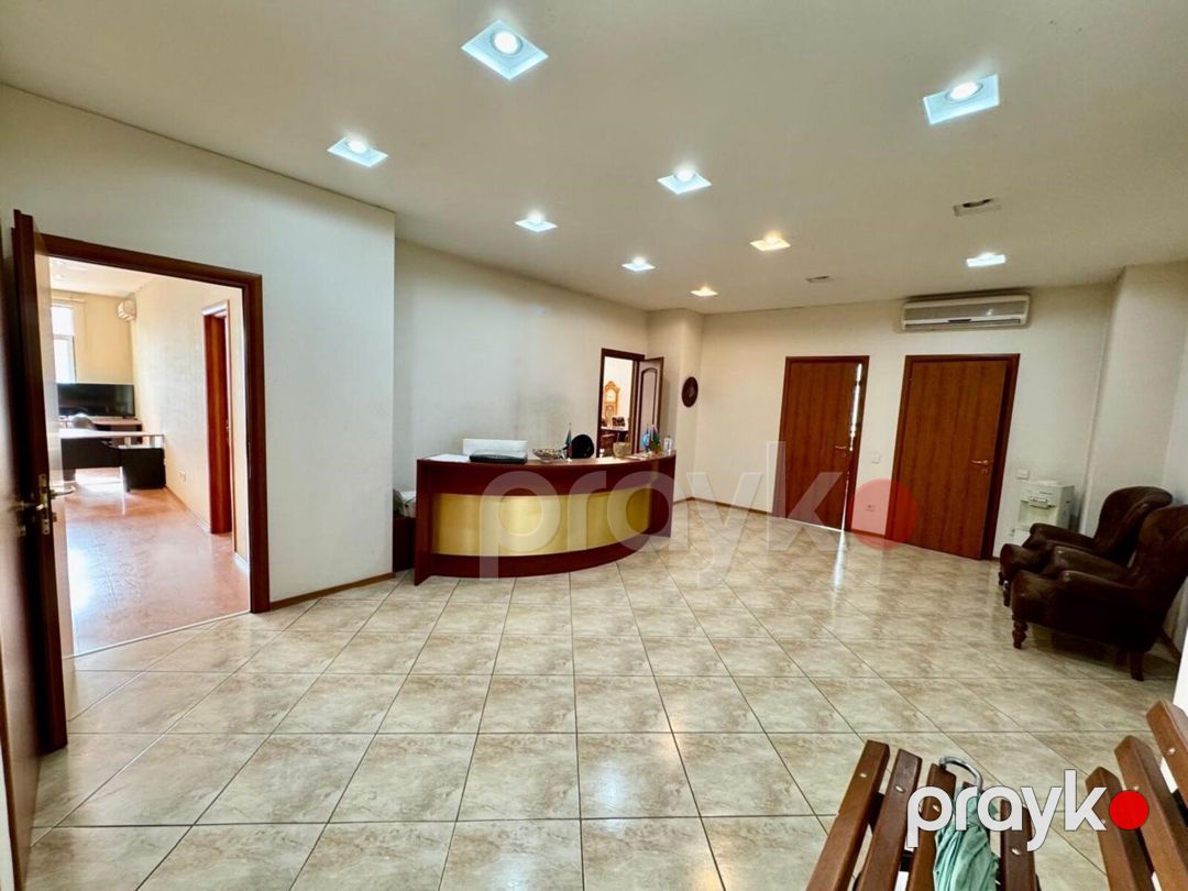 Satılır obyekt 200 m² — Əmlak, Bakı