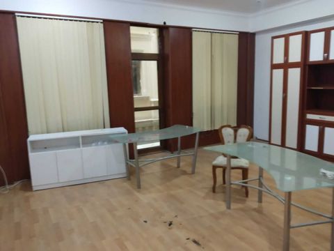 İcarəyə verilir 1 otaqlı ofis 42 m² — Bakı