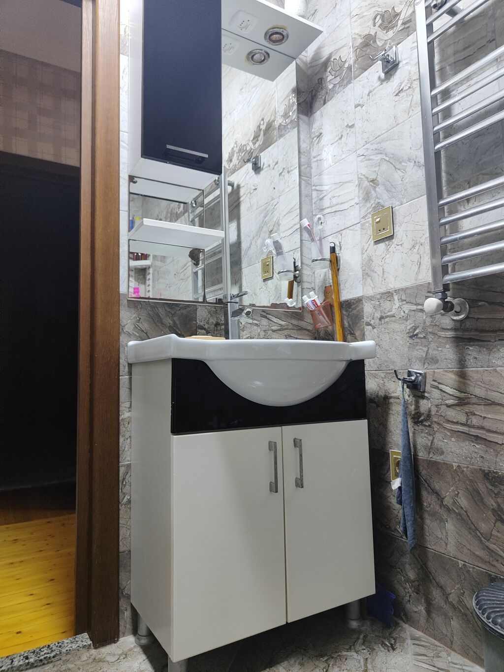 Hamam üçün lavabolu dolab dəsti — Vanna otağı mobilyası, Masazır (2)