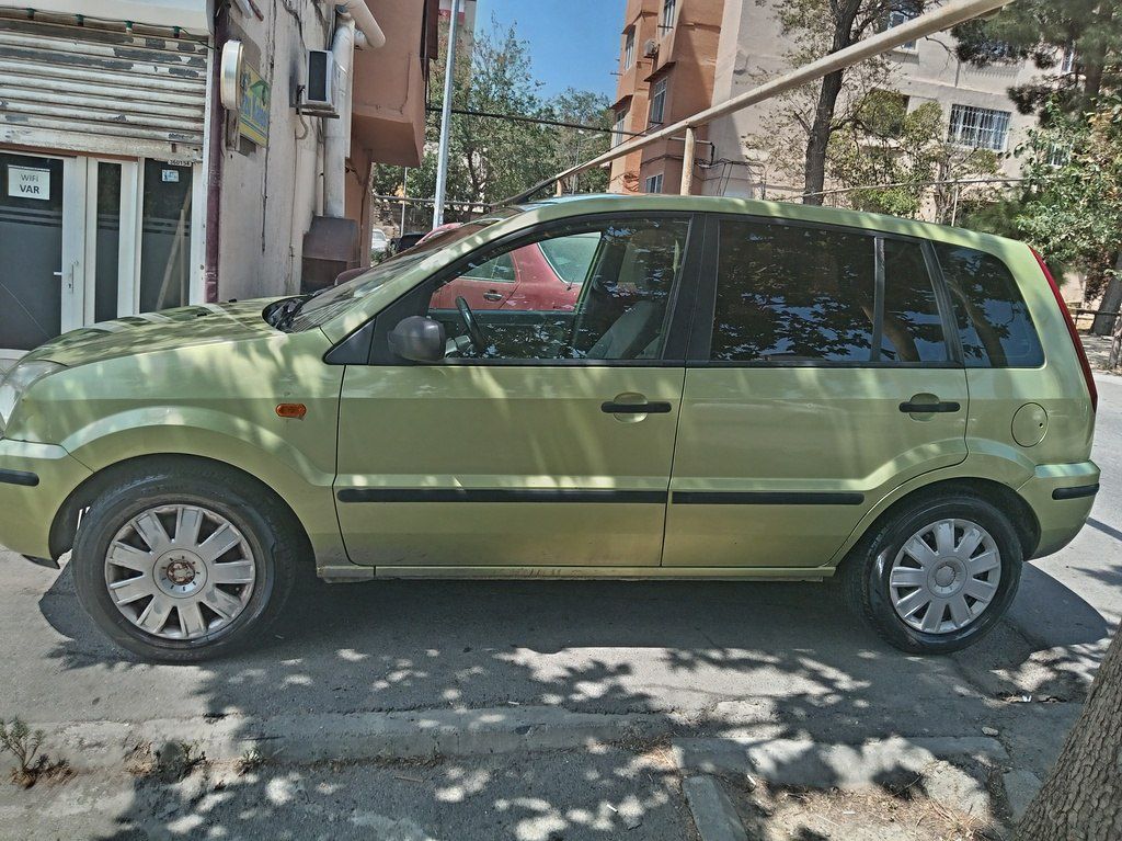 Ford Fusion, 1.4 L, 2005 il, 470 000 km — Avtomobillər, Bakı (2)