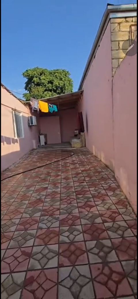 Həyət evi hacı zeynalabdin nasosnu qayalı markete yaxın 30nomreli — Bakı
