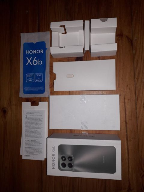 Honor X6b Ocean Cyan 128GB/6GB qutusu — Bakı