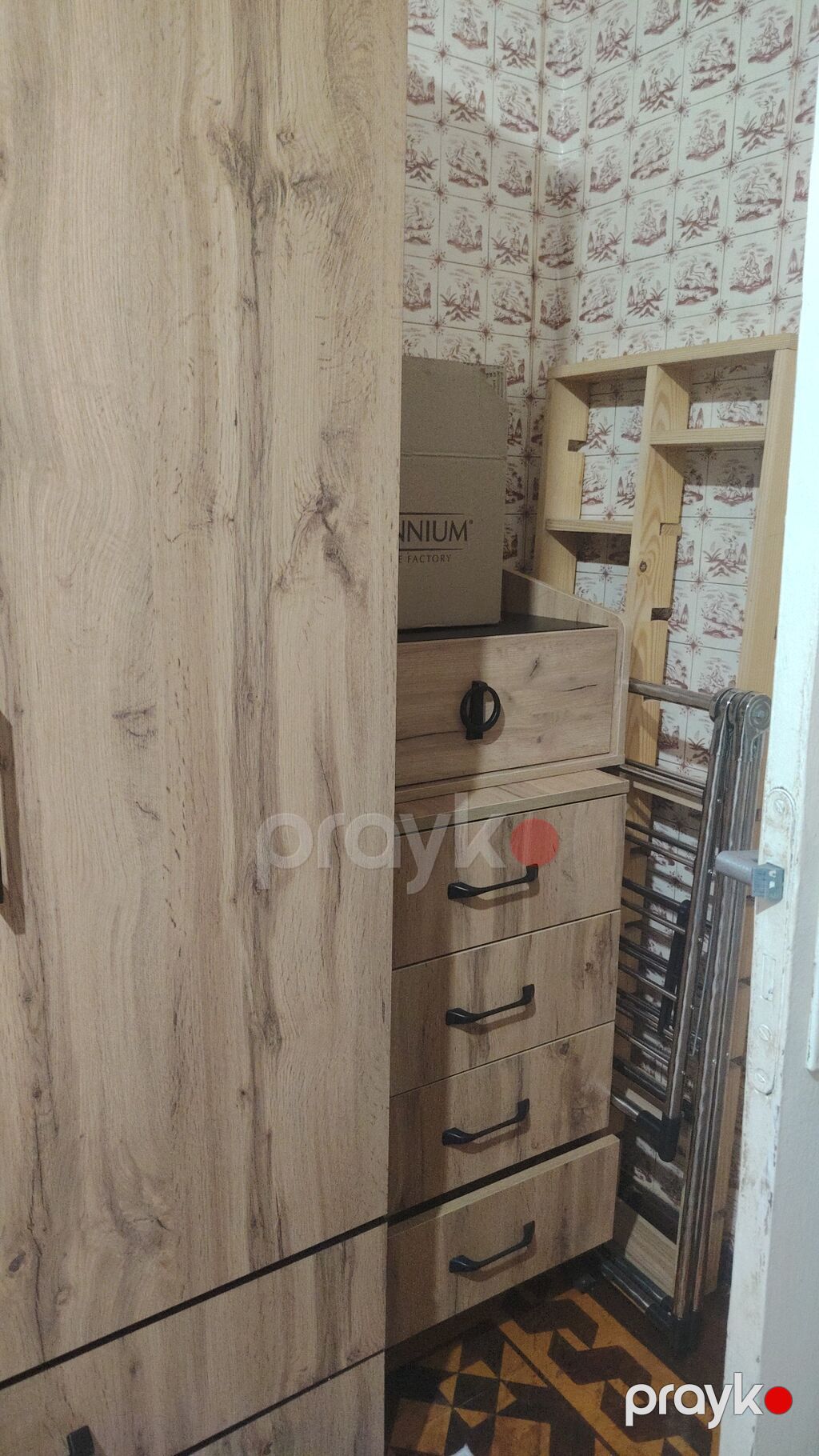 Mebel dəsti – komod və tumbadan ibarət - Material: ağac teksturalı — Yataq otağı mobilya dəstləri, Xırdalan