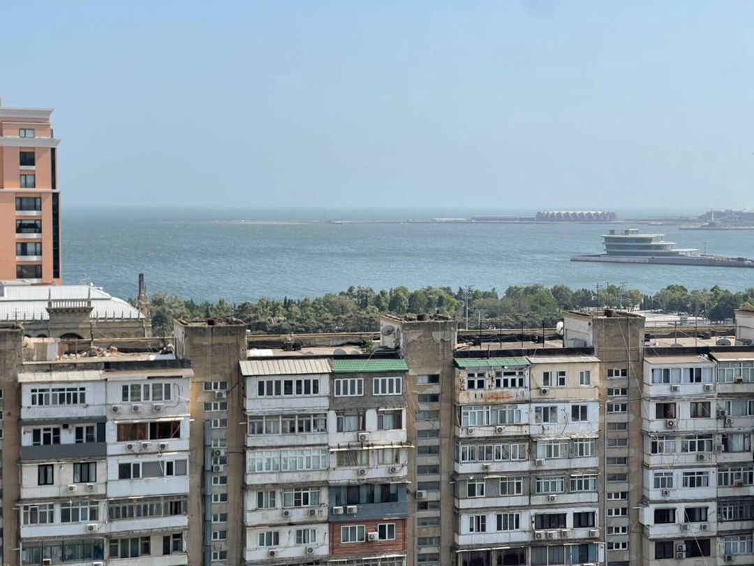Satılır 4 otaqlı yeni tikili 250 m² — Mənzil, Bakı (7)