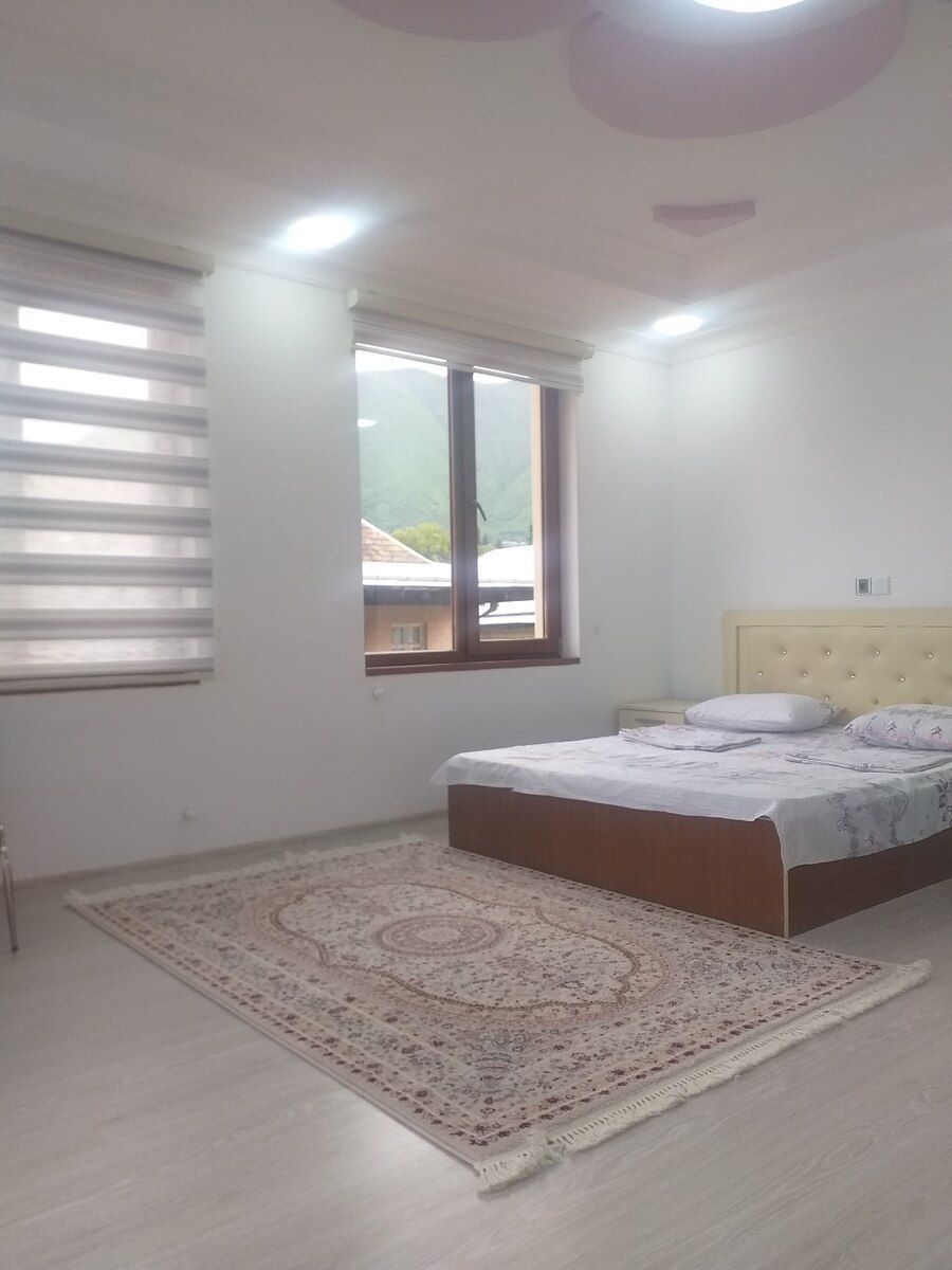 3-otaqlı yeni tikili kirayə verilir, Şəki ş., 100 m² — Mənzil, Şəki (2)