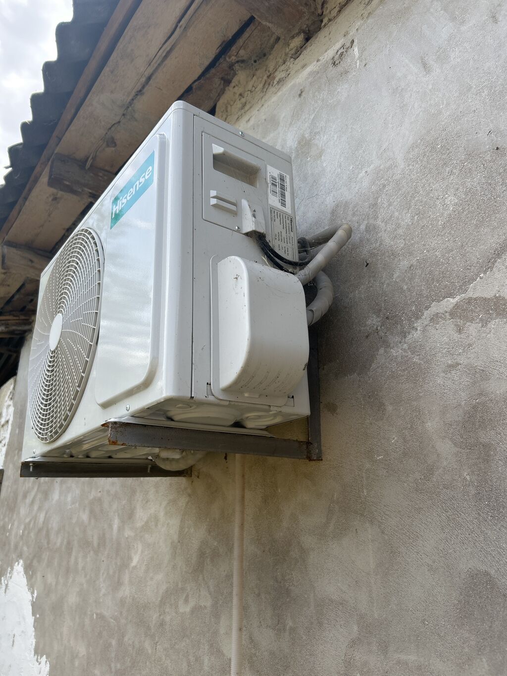 Hisense divar tipli split kondisioner ve Andeli SVC-5000VA gərginlik — Kondisioner və split-sistemlər, Kürdəmir (8)