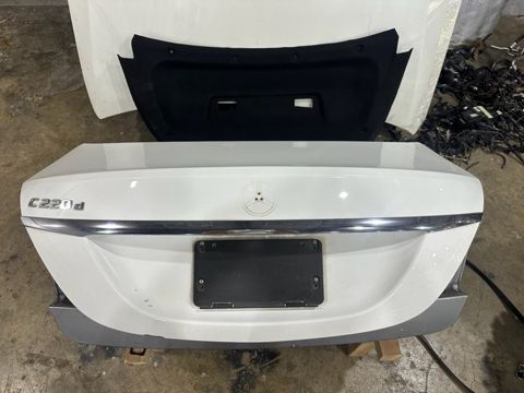 "Mercedes C300, Mercedes W205" arxa baqajı — Bakı