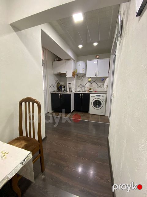 Satılır 5 otaqlı köhnə tikili 110 m²