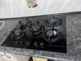 Beko qaz plitəsi – şüşə keramika səthli, 5 gözlü Xüsusiyyətlər: - 5 — Plitələr