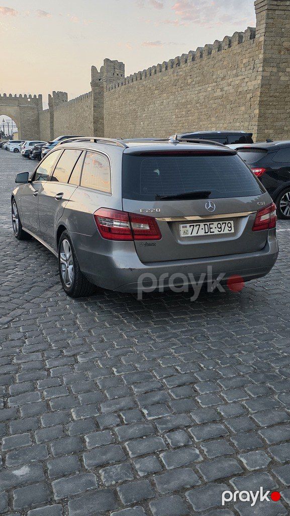 Mercedes E 220, 2.1 L, 2011 il, 366 000 km — Avtomobillər, Bakı (7)