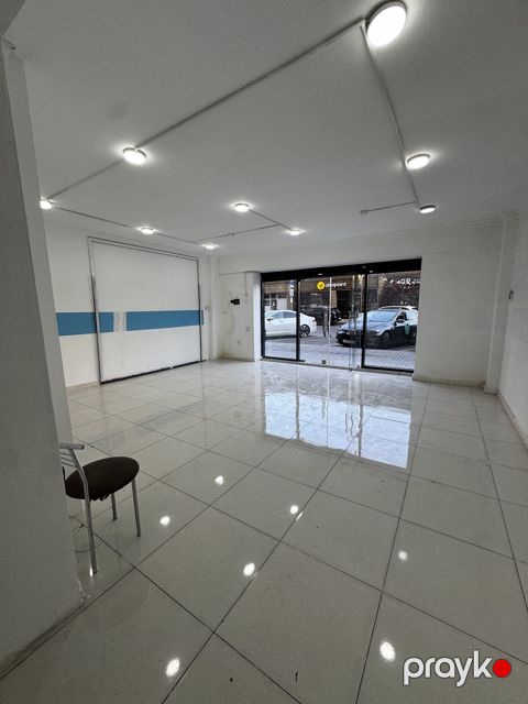 Satılır obyekt 60 m² — Bakı