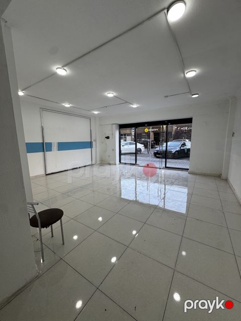 Satılır obyekt 60 m² — Bakı