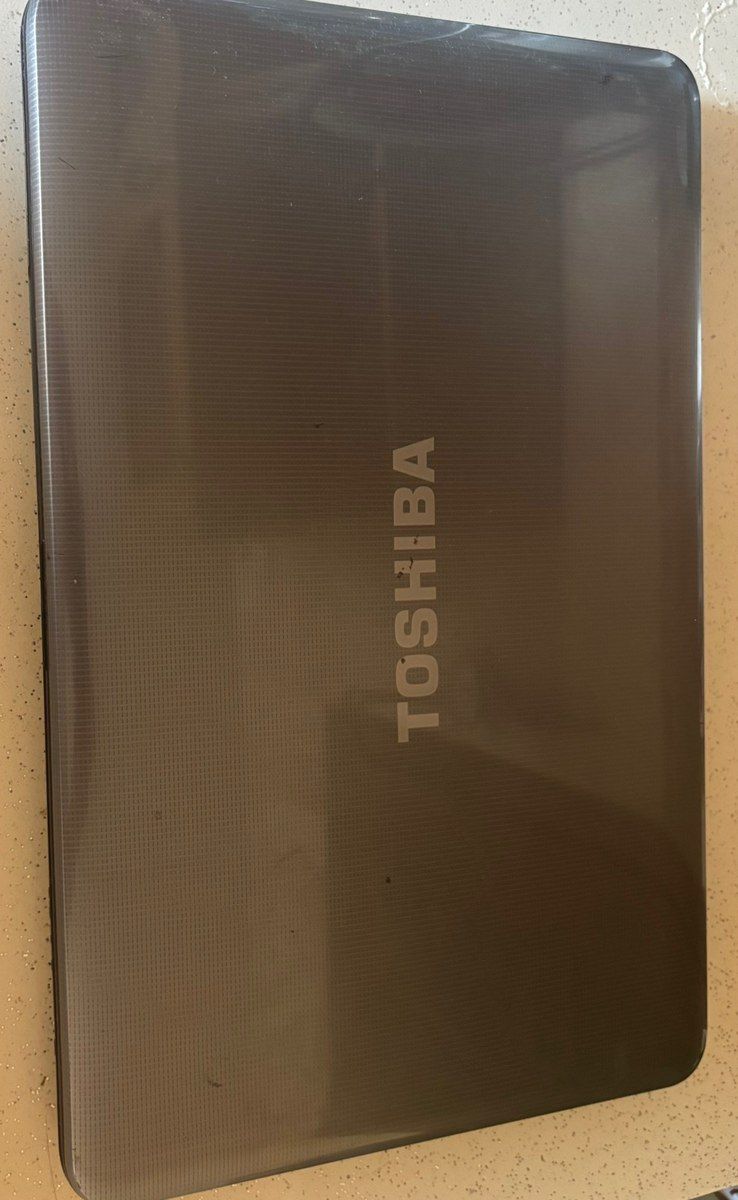 Noutbuk ehtiyat hissəsi Toshiba — Kompüterlər və noutbuklar, Bakı (3)