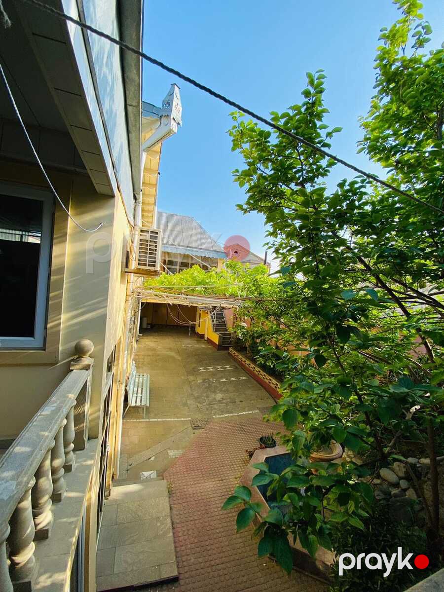 Satılır 8 otaqlı həyət evi/bağ evi 350 m² — Ev, villa, Bakı (2)