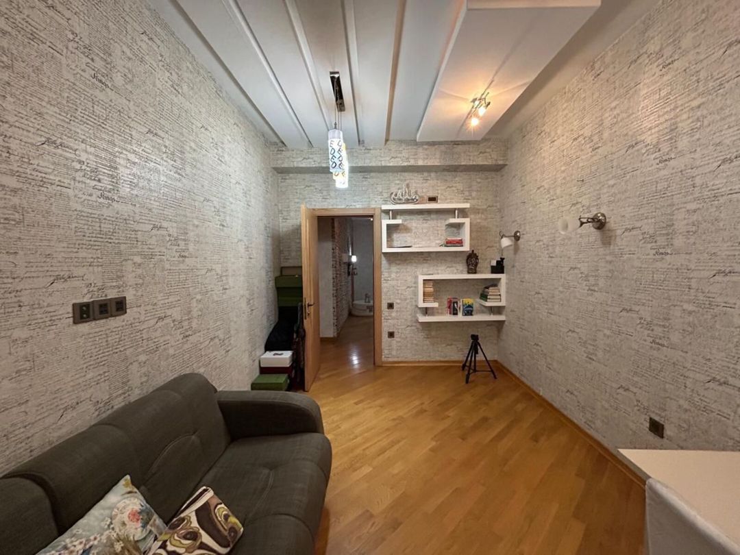 Satılır 5 otaqlı yeni tikili 205 m² — Mənzil, Bakı (10)