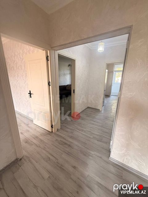 Binəqədi rayonunda 3 otaqlı Köhnə tikili Kirayə verilir, 75 m² — Bakı