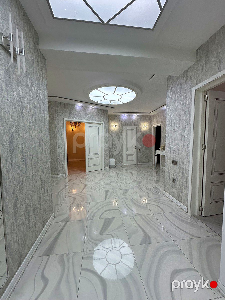 Satılır 4 otaqlı yeni tikili 200 m² — Mənzil, Bakı (4)