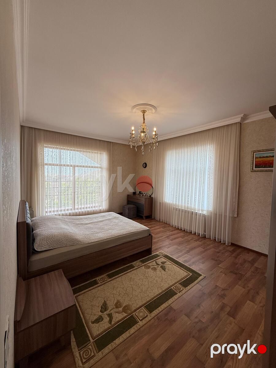 Satılır 6 otaqlı həyət evi/bağ evi 400 m² — Ev, villa, Bakı (7)