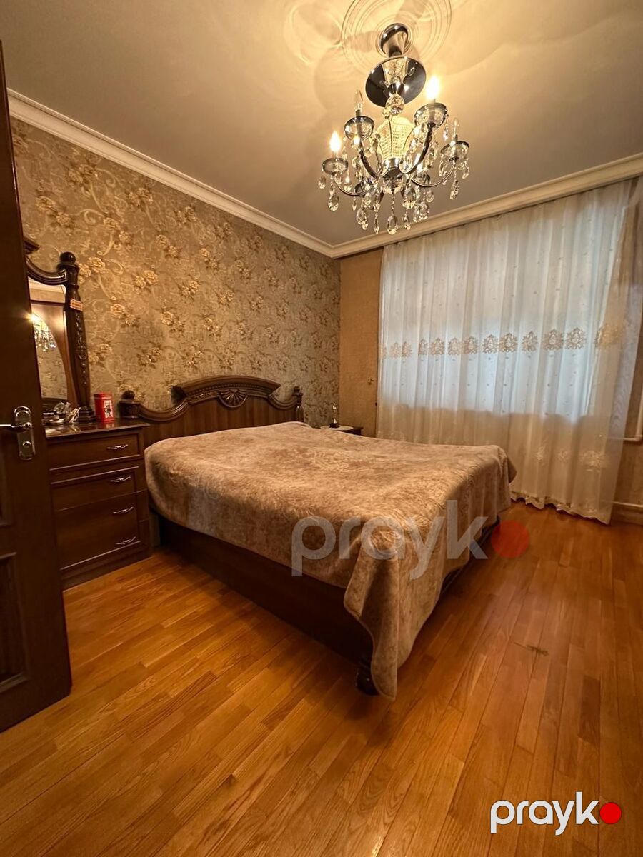 Satılır 5 otaqlı köhnə tikili 140 m² — Mənzil, Bakı (3)
