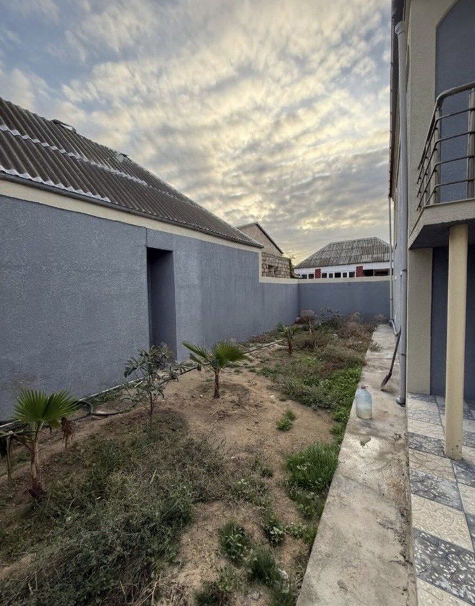 Satılır 4 otaqlı həyət evi/bağ evi 150 m² — Ev, villa, Bakı (5)