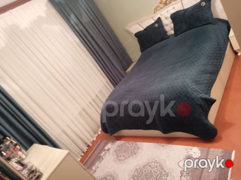 Taxt ustu 30azn. pərdə tul hundurluyu 2.80olmalidir dəqiq alan olsa