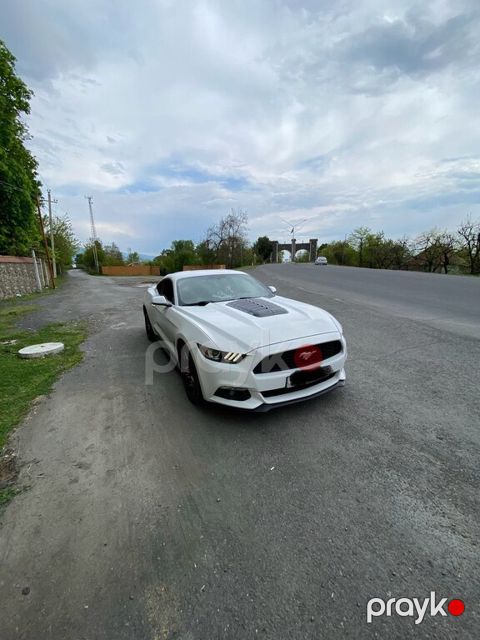 Ford Mustang, 2.3 L, 2015 il, 150 000 km