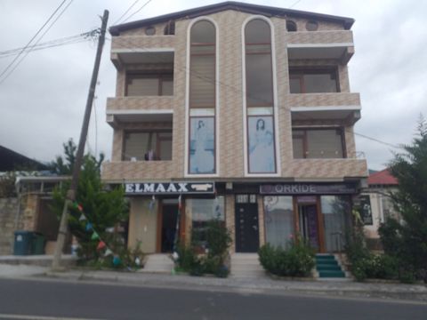 3-otaqlı yeni tikili kirayə verilir, Şəki ş., 100 m² — Şəki