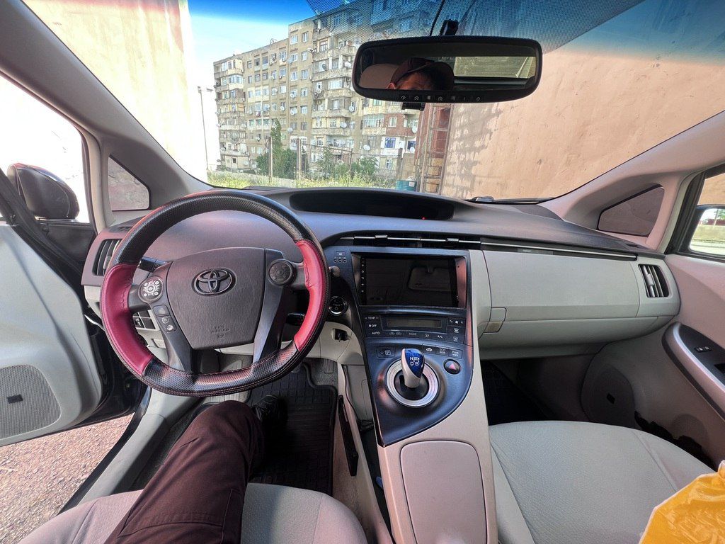 Toyota Prius, 1.8 L, 1.3 kWh, 2010 il, 300 000 km — Avtomobillər, Bakı (2)