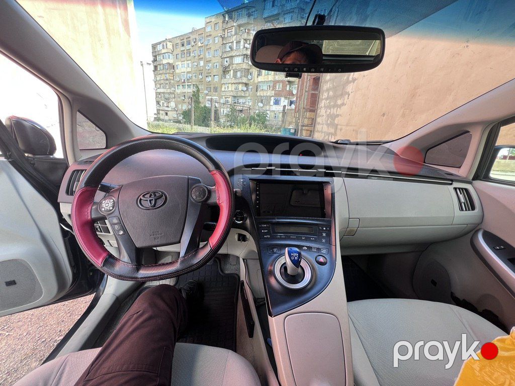 Toyota Prius, 1.8 L, 1.3 kWh, 2010 il, 300 000 km — Avtomobillər, Bakı (2)