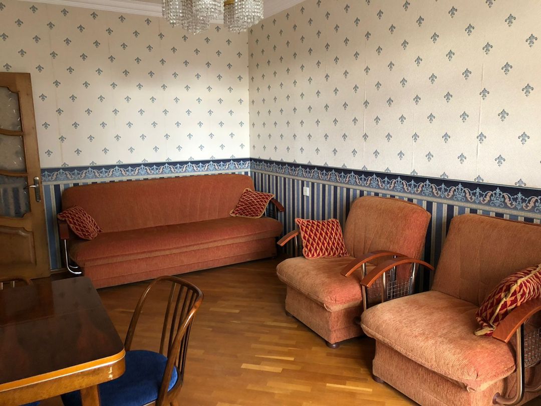 İcarəyə verilir 3 otaqlı köhnə tikili 90 m² — Mənzil, Bakı (2)