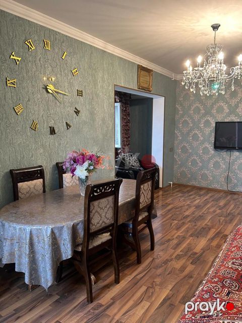 Satılır 2 otaqlı köhnə tikili 60 m²