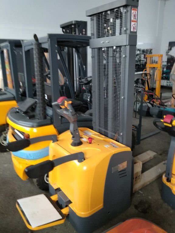 Elektrikli platformalı ştabelyor "Hochkraft CDDK15-III" — Biznes və avadanlıq, Bakı