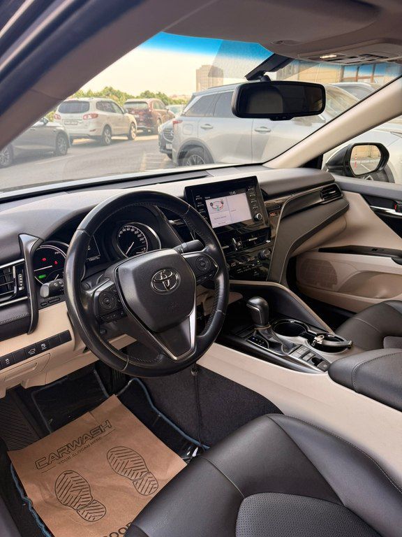 Toyota Camry, 2.5 L, 1.6 kWh, 2023 il, 100 500 km — Avtomobillər, Bakı (11)