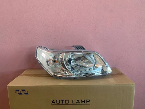 "Chevrolet Aveo 2008" ön farası — Bakı