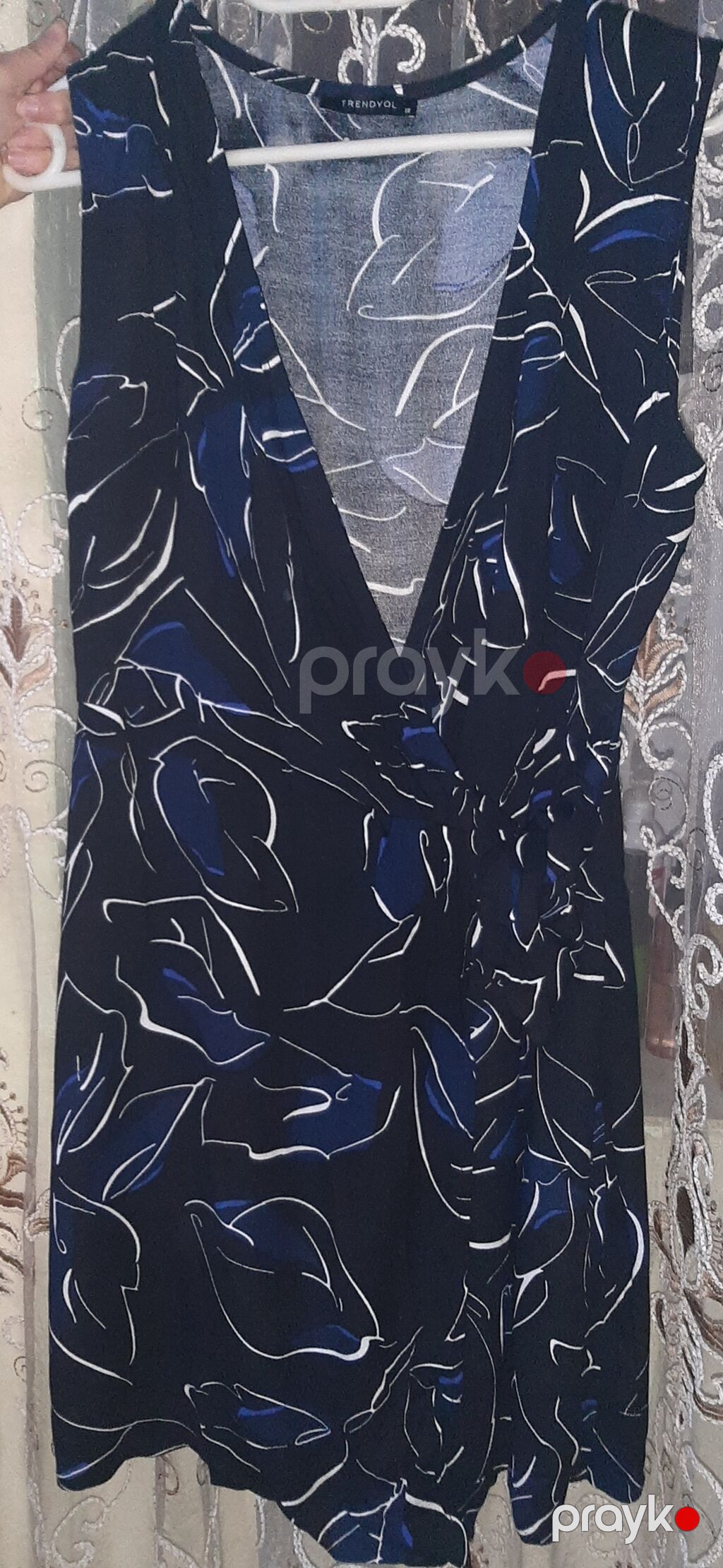 Trendyol qadın paltarı - Model: qolsuz, V-şəkilli dekolteli, beldən — Gündəlik paltarlar, Bakı (2)