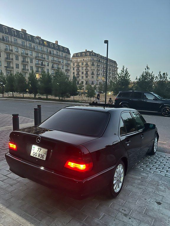 Mercedes C 200, 2.0 L, 1999 il, 284 000 km — Avtomobillər, Bakı (9)