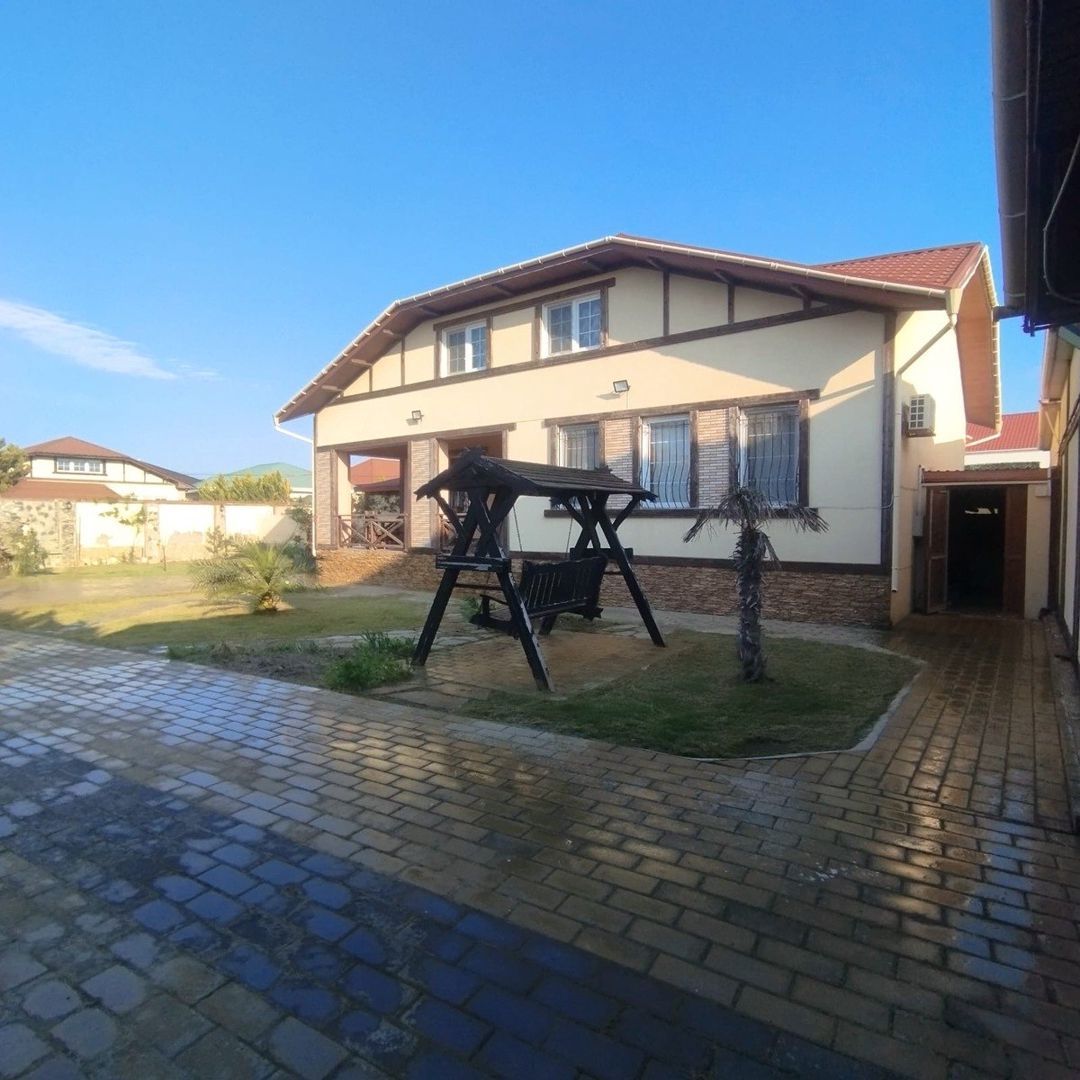 Satılır 5 otaqlı həyət evi/bağ evi 200 m² — Ev, villa, Bakı (2)