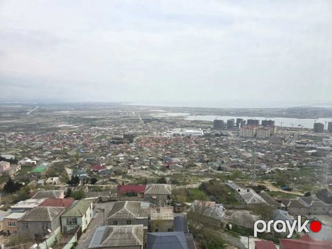 Satılır 4 otaqlı köhnə tikili 100 m² — Bakı